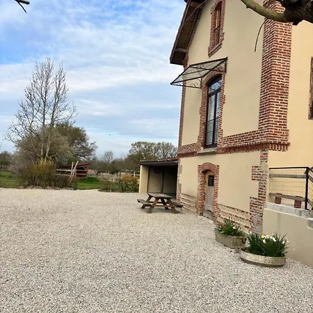 Du Domaine Du Pin Holiday home Romans-sur-Isere